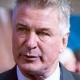 Америкалык актёр фильм тартуу учурунда кокусунан режиссёр менен операторду атып алды