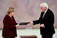 Германиянын канцлери Ангела Меркель кызматын тапшырды