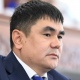 "Бул жер убактылуу нерсе". Депутат Айбек Осмонов Шайлообек Атазов менен Нурбек Алимбековду ынтымакка чакырды