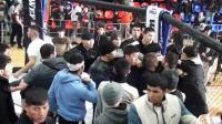 Москвадагы ММА турниринде кыргыздар менен өзбектер массалык түрдө мушташып кетишти (видео)