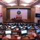 Парламент комитетинде трактор жана атайын техникаларды айдоочуларга күбөлүк берүү тартибин жеңилдетүү боюнча мыйзам долбоору каралды