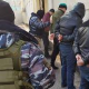 Милиция кызматкерлери уюшкан кылмыштуу топтун мүчөлөрүнө түшүндүрүү иштерин жүргүзүүдө кылмышка шектүүлөрдү аныкташты