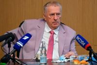 Жириновский жаңы жылдык майрам күндөрүн башка эс алуу күндөргө бөлүштүрүүнү сунуштады