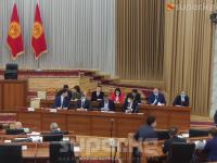 Өкмөттүн жаңы курамына сунушталып жаткан талапкерлер Жогорку Кеңештин комитет жыйынына келишти (фото)