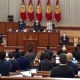 Жогорку Кеңеш өкмөттүн жаңы курамын жактырды