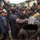 "Ош базарында" мэриянын кызматкерлери менен соодагерлердин ортосунда ызы-чуу чыкты (видео)