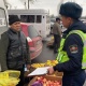 "Ош базарда" башаламан соода-сатык кылган жарандарга протокол түзүлүп, айып пулдар салынды