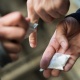 Бишкекте түзөтүү абактарына ири өлчөмдө баңгизатын ташып жүргөн жаран кармалды