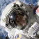 Экипаж мүчөлөрү тогуз эркек жана тогуз аялдан турат. NASA жакынкы 10 жылда Айга аял космонавт жиберет