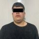 Телефонун, күндөн коргоочу көз айнегин тартып алган. Бишкекте тоноого шектелип 21 жаштагы жаран кармалды