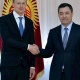 Садыр Жапаров Венгриянын тышкы иштер жана соода министри Петер Сийяртону кабыл алды