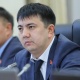Депутат Маматалиев дүйнөдөгү эң кымбат дарыга муктаж болгон Аруузатка жардам берүүгө чакырды