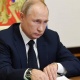 Орусияда мектеп жашындагы балдары бар бардык үй-бүлөлөргө 10 миң рублдан төлөнөт