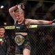 UFC 261: Валентина Шевченко жеңишинен кийин салтка айланган "Лезгинка" бийин бийледи