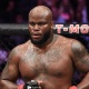 UFC мушкери анын унаасын уурдоого аракет кылган жаранды нокаутка учуратты