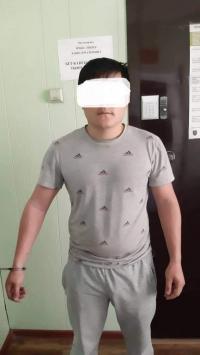 "Эгерде мага кордук көрсөткөн баланы камасаӊар гана баарын айтып берем". Ошто 18 жаштагы кызды бир нече ирет зордуктаганга шектүү кармалды