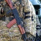 Молдовановкада абактагы эки соттолуучу качууга аракет кылган. Аларга карай ок атылып, бири каза болду