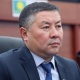"Үй камагына чыгарылсын". Депутат Исаев акыркы учурда камакка алынган саясатчылар тууралуу пикирин айтты