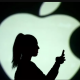 АКШда интимдик сүрөтү тарап кеткен кыз "Apple" компаниясынан акча доолап алды