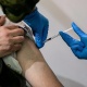 Грецияда AstraZeneca вакцинасы менен эмделген жаран каза болуп калды
