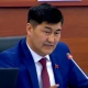 Депутат Атазов: "Кээ бир "сулуу чымчык" депутаттар, чиновниктер уурдаса, эмне үчүн карызды эл төлөшү керек?"
