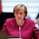 Садыр Жапаров Германиянын канцлери Ангела Меркелди туулган күнү менен куттуктады