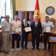 "Токио-2020": "Бүгүн учуп кетет". Бишкек мэриясы оор атлетчи Бекдөөлөт Расулбековго акчалай сыйлык берди
