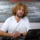 Калькулятор менен башка чапкан окуя боюнча блогер Илья Варламов: "Бизге Орто Азиядан адамдар келсе аэропорттон эле экинчи сорттогу адамдай көрүшөт"