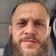 Рафаэль Физиев аны аэропорттон аз адам тосуп алгандыгы боюнча билдирүү калтырды