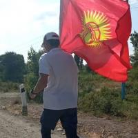 Эгемендүүлүк күнүнө карата Таластан Бишкекке чуркап чыккан Осмонбеков Кара-Балтага жетти