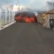 Кыпкызыл чок жылгандай... Испаниянын Пальма аралдарында атылган жанар тоо жылып, жүздөй үйдү жарактан чыгарды (видео) 