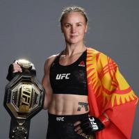 "UFC 266": Валентина Шевченконун бир катар жеңиштерин чагылдырган видео жарык көрдү