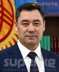 "Калайык калкымды Жаңы жыл майрамы менен алгачкы жолу куттуктап олтурам" дейт Садыр Жапаров