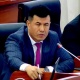 Депутат Ноокаттагы өрт кырсыгынан жабыркаган үй-бүлөгө төраганын фондунан материалдык жардам көрсөтүүнү сунуштады
