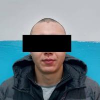 Ижарага алган жол тандабасты сатып жиберген. Бишкекте 27 жаштагы жаран алдамчылыкка шектелүүдө