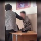 Чүйдөгү мектептердин биринде мугалим менен окуучу кармашкан видео тарады
