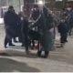 Чек арадагы атышуу: Баткендеги 7 айылдын тургундары Рават айылы тарапка эвакуацияланууда