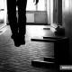 Таластагы убактылуу кармоочу жайда 28 жаштагы жаран футболкасына асынып алды