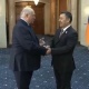 "Мерседес начар от алат". Александр Лукашенко Садыр Жапаровго жөө келгенин айтып тамашалады (видео)