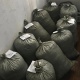 "Жерге көмүп койгон". Ысык-Көлдүн тургунунун үйүнөн 62 килограмм баңгизат табылды