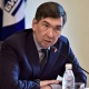 Мөөнөтү өтүп кеткен деп сот Азиз Суракматовдун ишин кыскартты