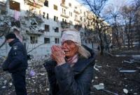 Жоготуу, көз жаш, эненин ыйы... Таш-талканы чыккан Украинадагы кырдаал сүрөттөрдө
