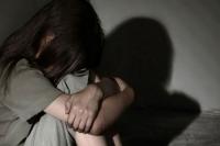 Бишкекте 12 жашар кызын зордуктоого айыпталган киши 2 айга камакка алынды