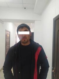 Аламүдүндө тургундун унаасын алдап алган деген айып менен бир нече жолу соттолгон адам кармалды