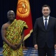 Айрым элчилер Садыр Жапаров менен жолугушууга улуттук кийимчен келип талкууга алынды (сүрөттөр)