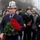 Жогорку Кеңештин төрагасы баштаган депутаттар Аксы окуясынын курмандыктарын эскеришти