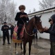Төкмө акын, манасчылар Таласта. Азамат Болгонбаевге ат мингизишти