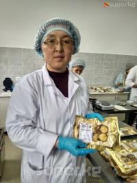 Нарындагы ишкер: "Ышталган чучук азыгын Бишкекке жөнөтүп жатабыз"