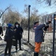 Бишкектеги мекемелерде мыйзамсыз орнотулган тосмолор алынууда