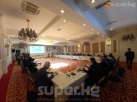 Бишкекте өлкөдөгү бюджеттер аралык мамилелердеги реформаларды талкуулаган тегерек стол өтүп жатат